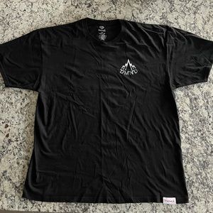 Men’s Diamond Supply Co shirt